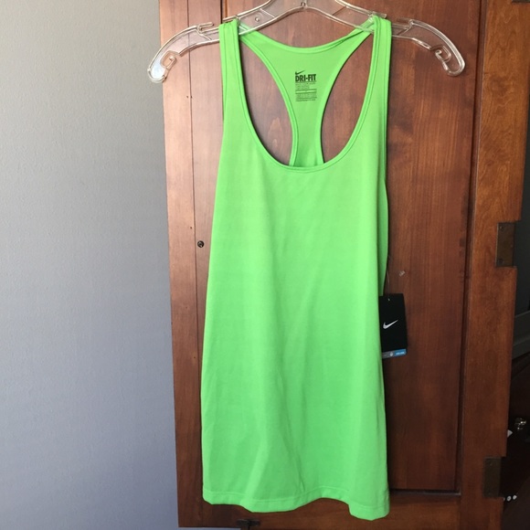Nike Tops - 🎉Nike dry fit green tank top 🎉